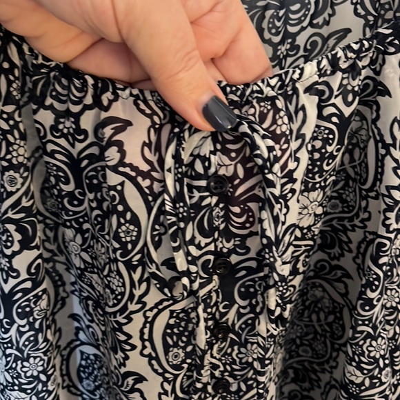 Ricki’s navy & off white long sleeve blouse - Picture 2 of 5